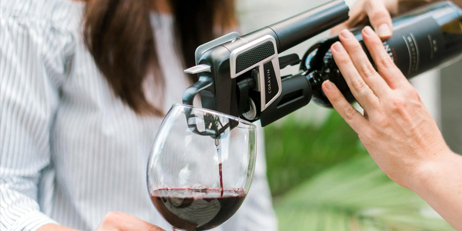 Using a coravin device to pour wine in a glass